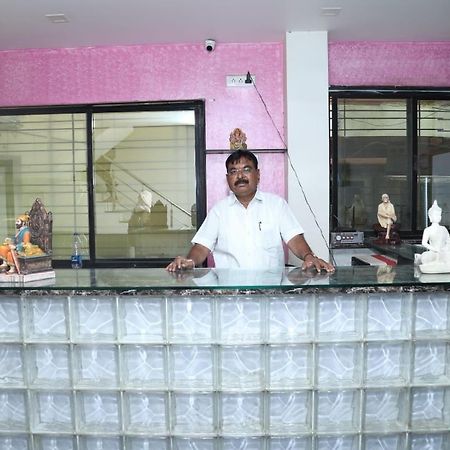 Hotel Kewal Inn Jalgaon Ngoại thất bức ảnh