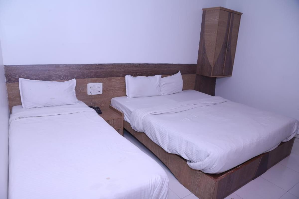 Hotel Kewal Inn Jalgaon Ngoại thất bức ảnh