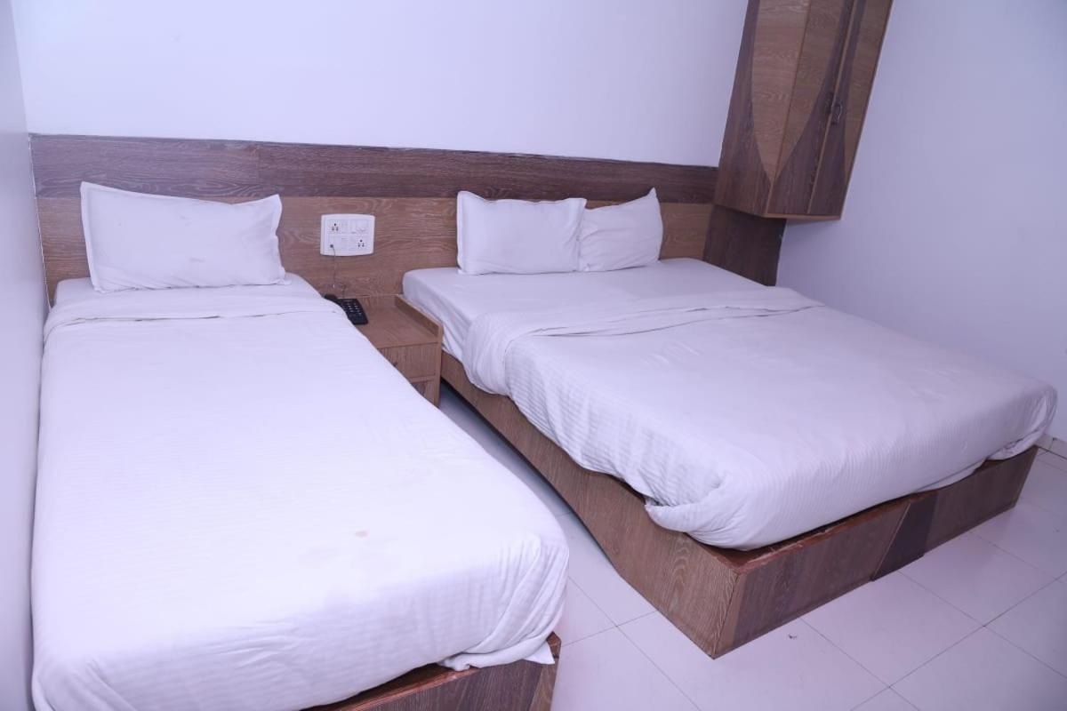 Hotel Kewal Inn Jalgaon Ngoại thất bức ảnh