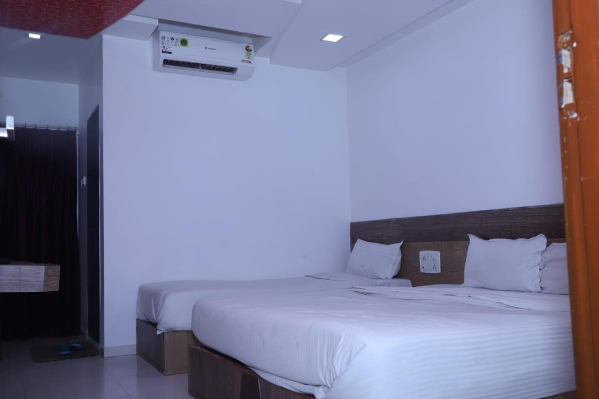 Hotel Kewal Inn Jalgaon Ngoại thất bức ảnh